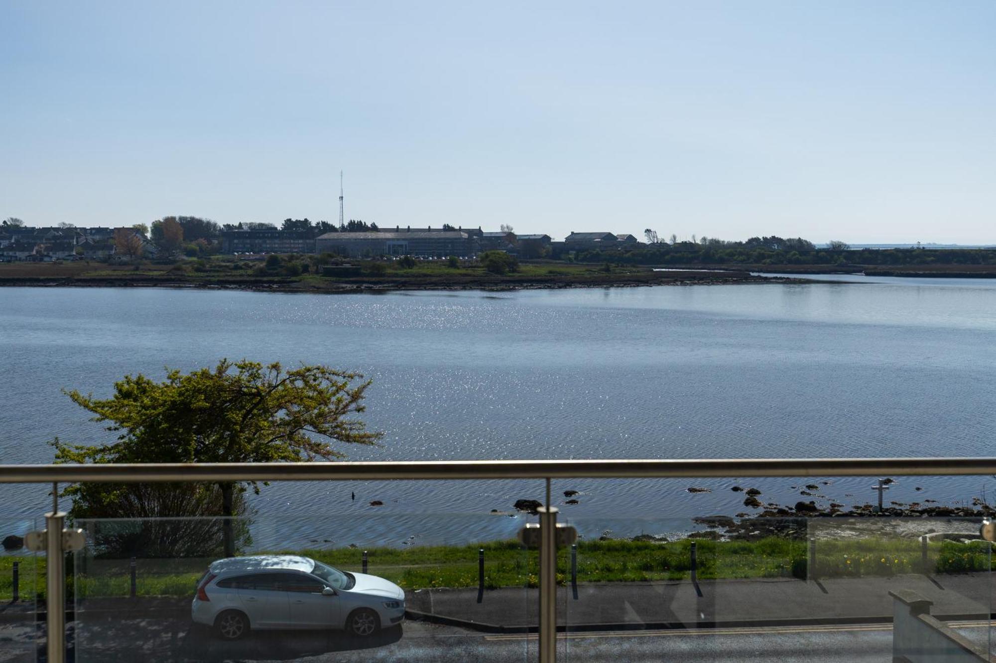 Tur An Tsaile - Galway Lakeside Apartments Εξωτερικό φωτογραφία